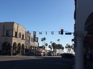 アメリカ日記　アメ車　サンセットストリップ