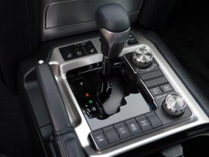 ランクル　200　左ハンドル