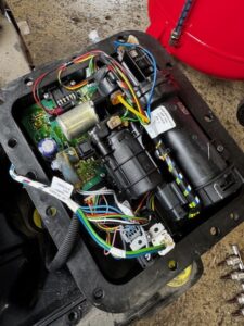 ベルランゴ　アドブルータンク